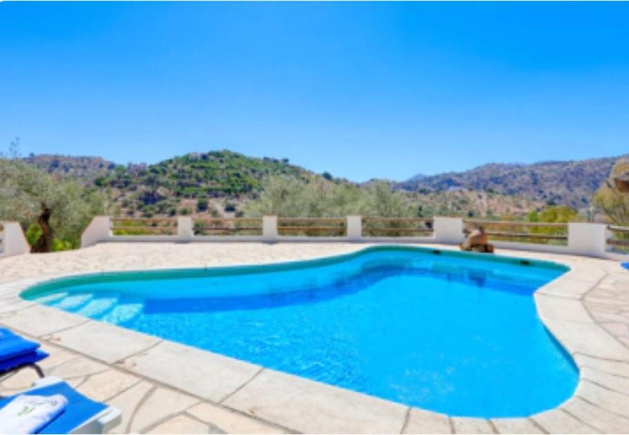 Villa Cortijo Cuscurro Ríogordo Exterior foto