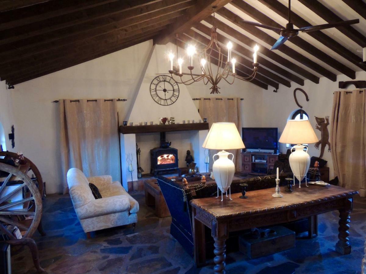 Villa Cortijo Cuscurro Ríogordo Exterior foto